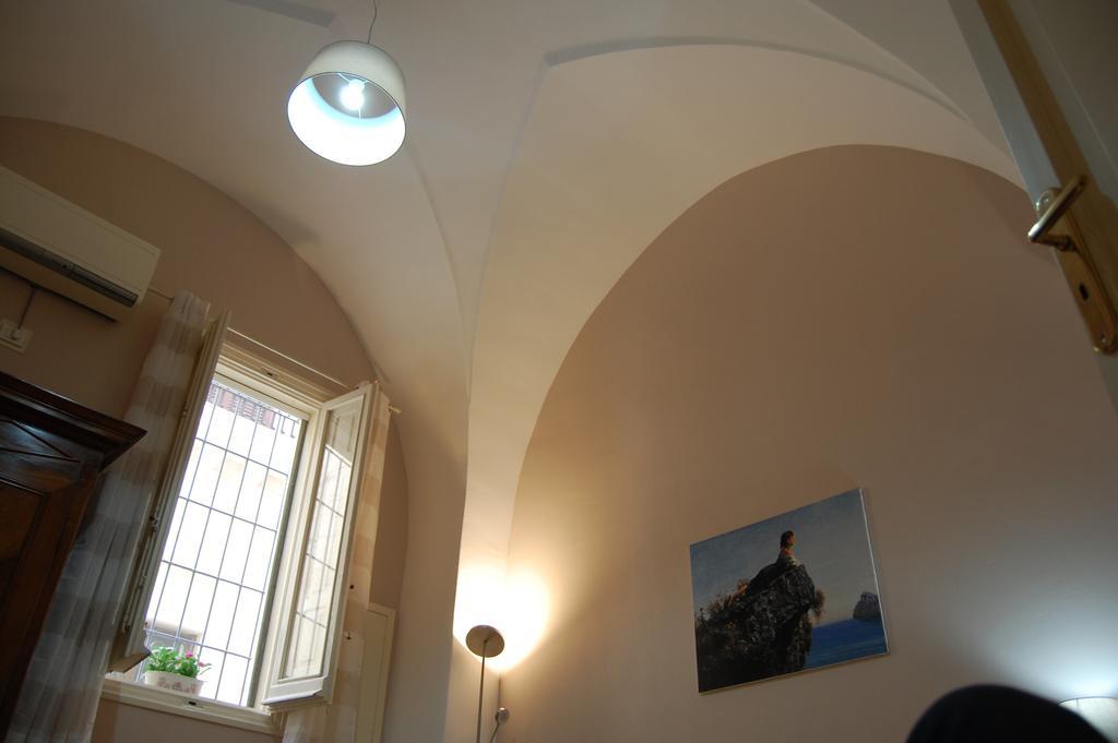 A Casa Di Francesca Apartment Lecce Ngoại thất bức ảnh