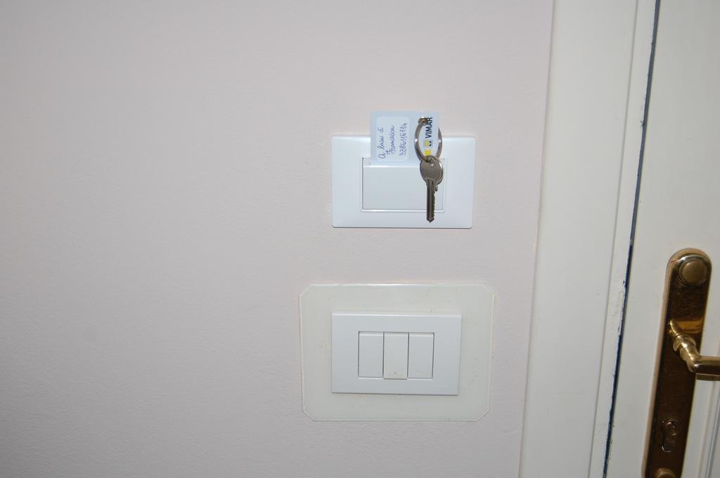 A Casa Di Francesca Apartment Lecce Ngoại thất bức ảnh